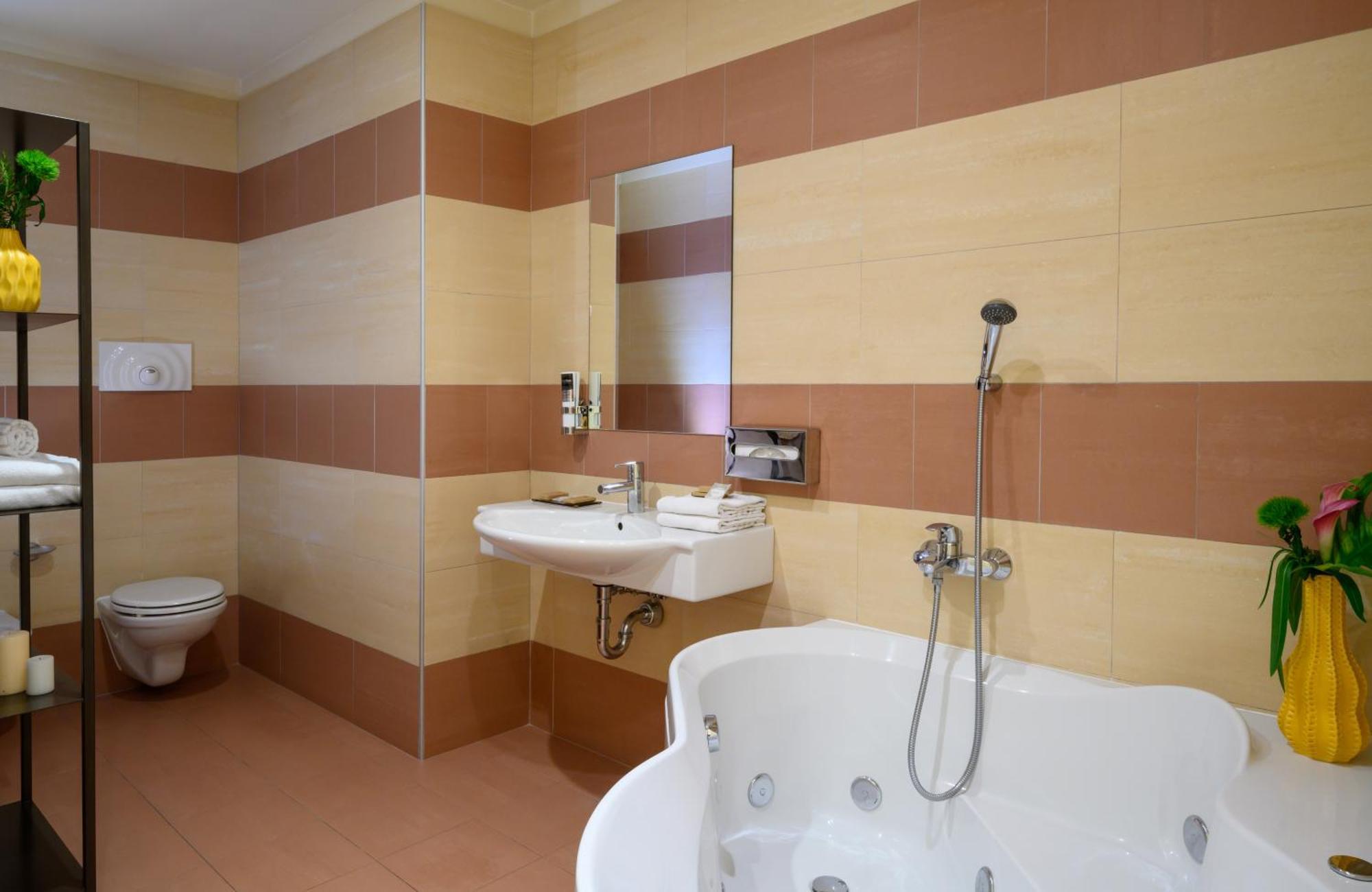 Leonardo Hotel Lago Di Garda - Wellness And Spa Lazise Exterior foto